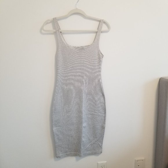 Zara Black and White Striped Midi Dress - Picture 1 of 4